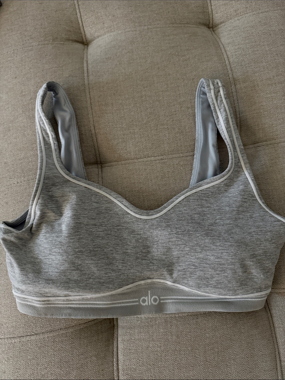 ALO Yoga Light Grey Seamless Sports Bra